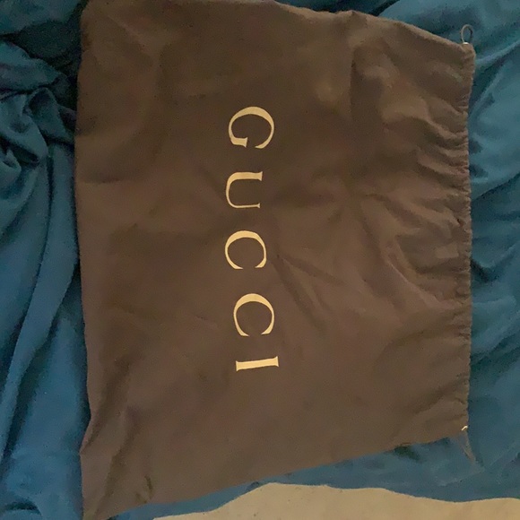 Red Gucci’s hand bag - Picture 14 of 14